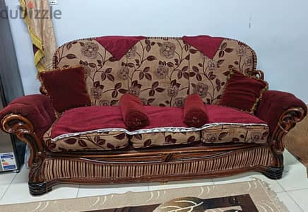 انتريه دمياطي خشب زان قماش قطيفة بحالة جيدة جدا