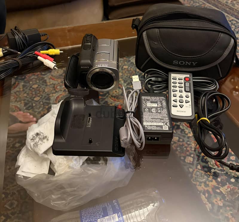 Sony handy cam DCR-SR 85 1