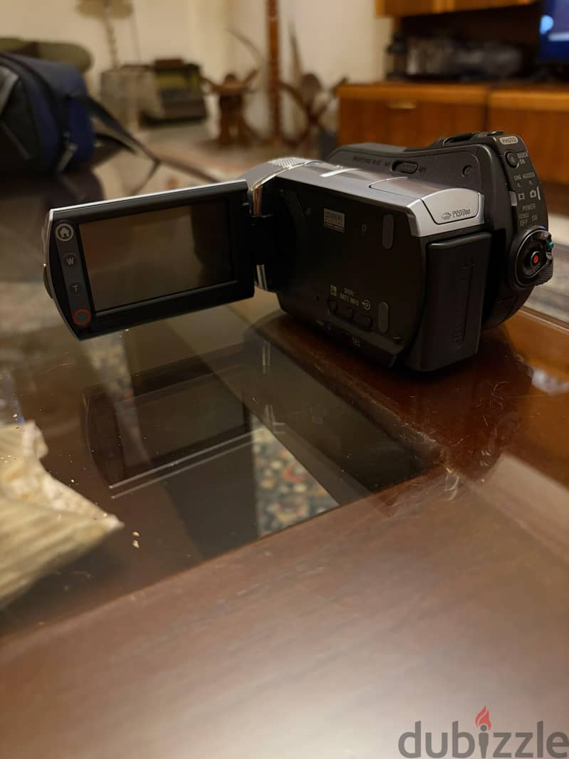 Sony handy cam DCR-SR 85 5