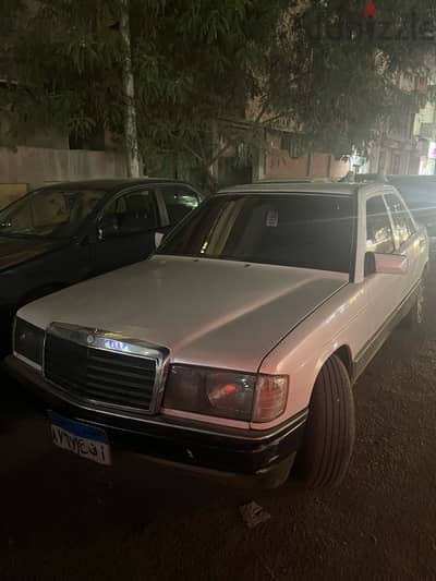 Mercedes-Benz 190 1985