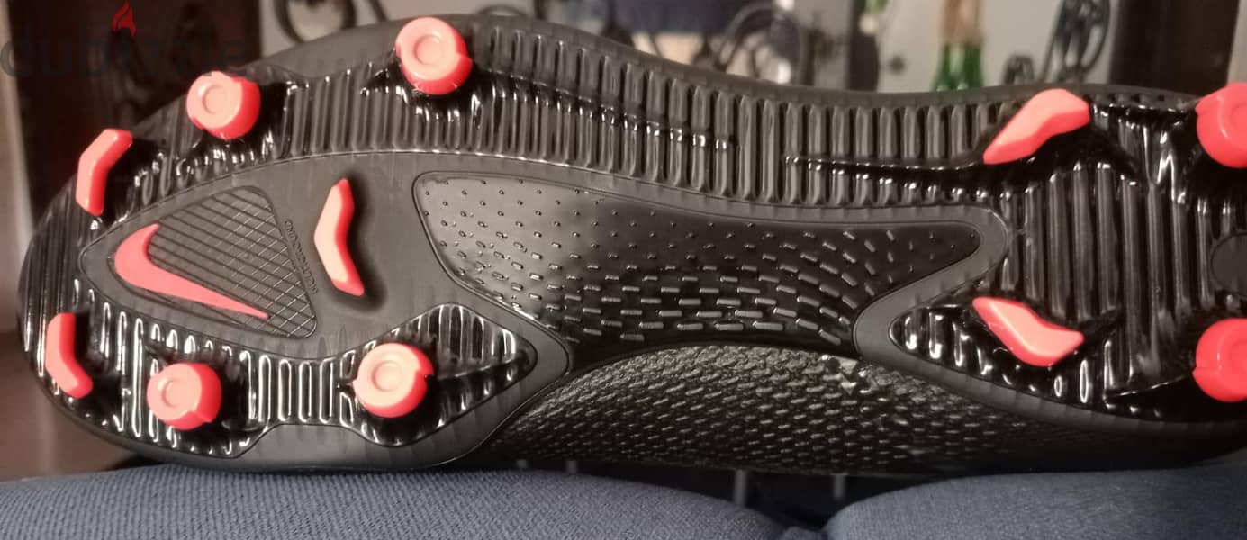 sell sport shoes 1