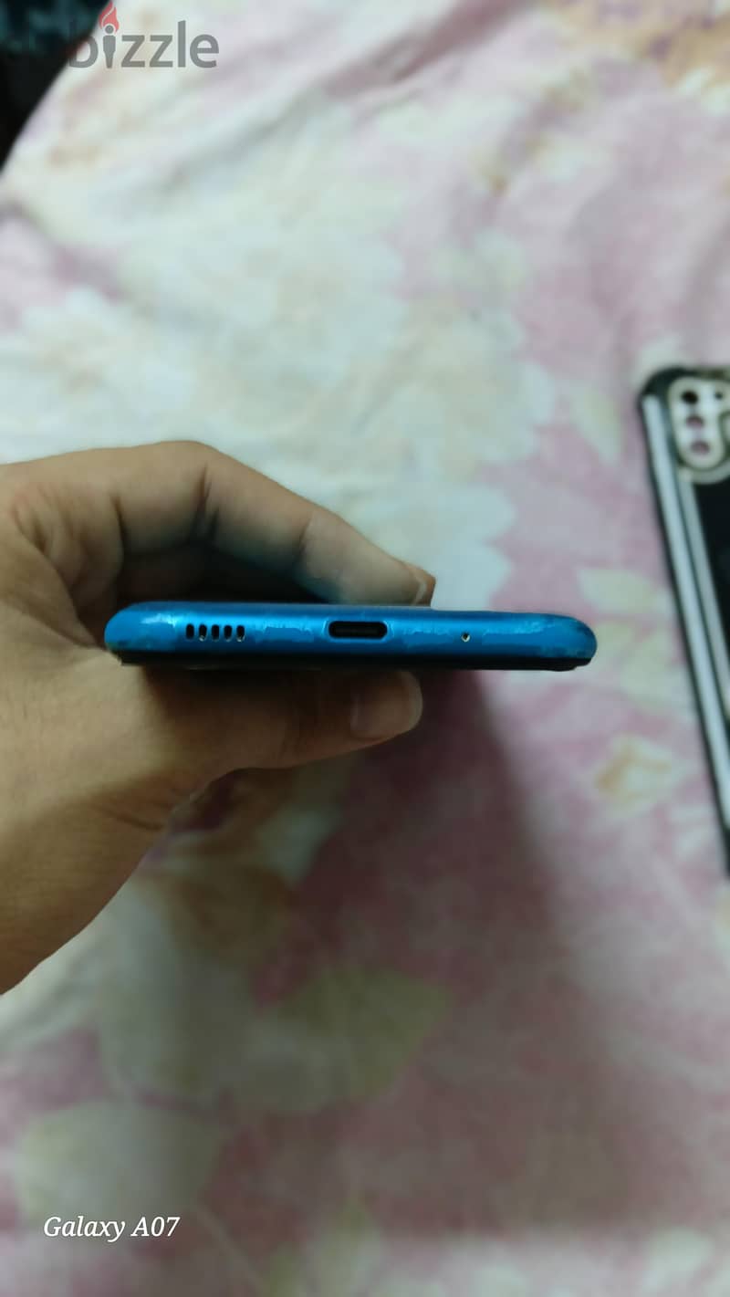 Samsung M11 4