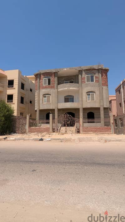 فيلا 648 متر  في الشروق  من المالك