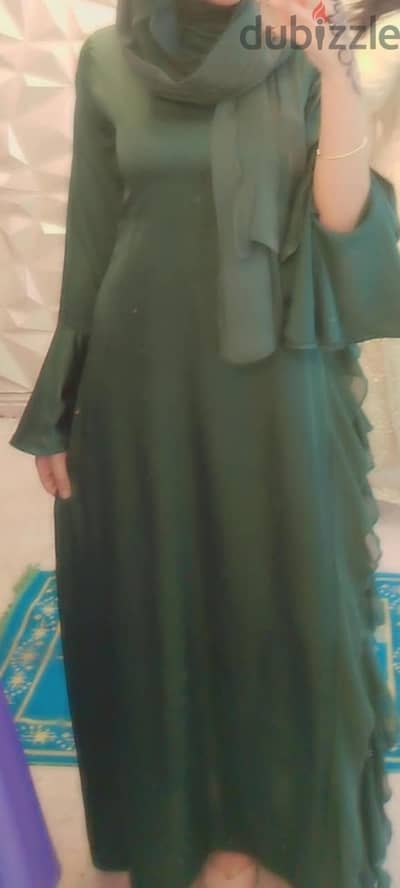 فستان ستان زيتي
