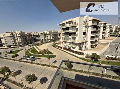اي فيلا روف استلام فوري متشطبه أول ساكن بأقل من سعر السوق ريسيل 3 غرف وغرفة مربية في Mountain View iCity التجمع الخامس بالقرب من جولدن سكوير للبيع
