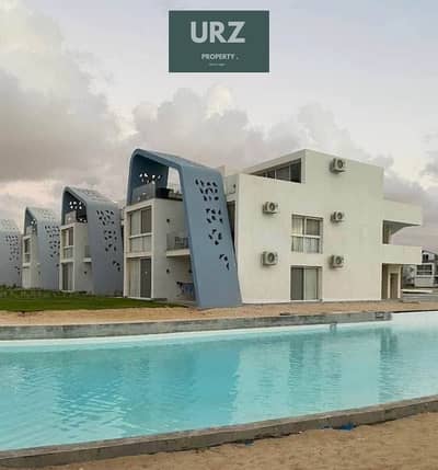 بخصم 30 % تاون هاوس تشطيب كامل fully sea view او بالتقسيط في كالي كوست الساحل الشمالي في راس الحكمة بجوار مدن وبالقرب من  سول و دايركيشن وايت وازار