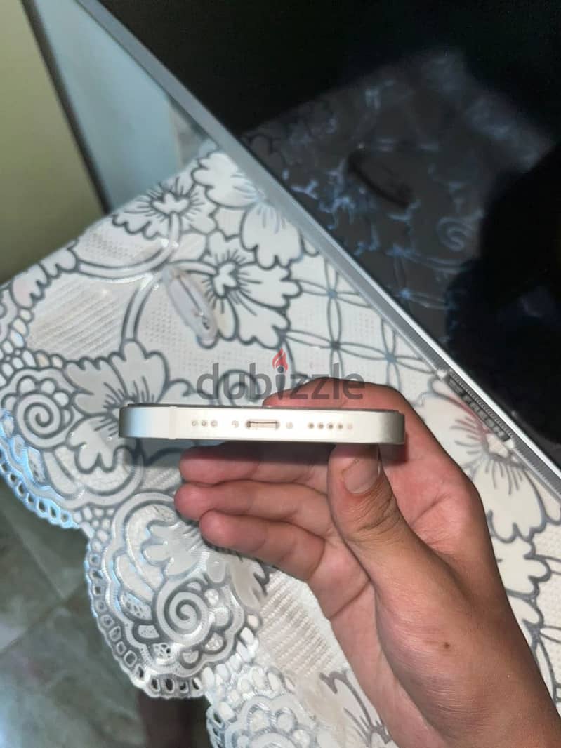 آبل - آيفون 13 5