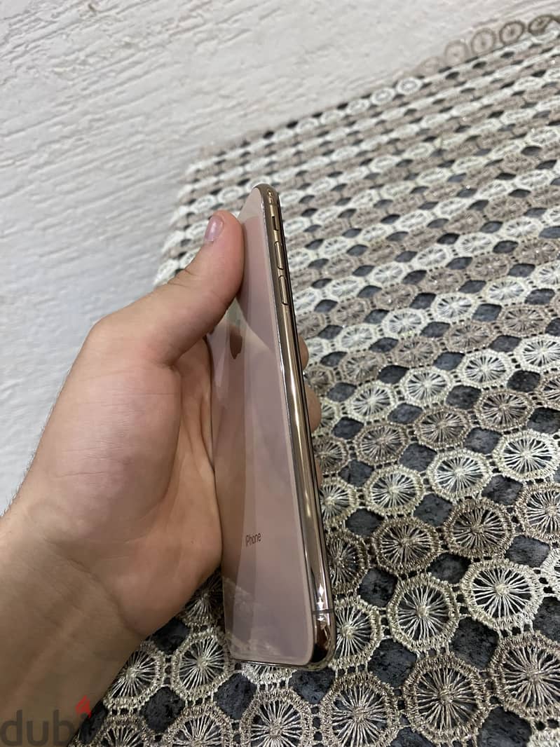 آبل - آيفون اكس اس ماكس 4