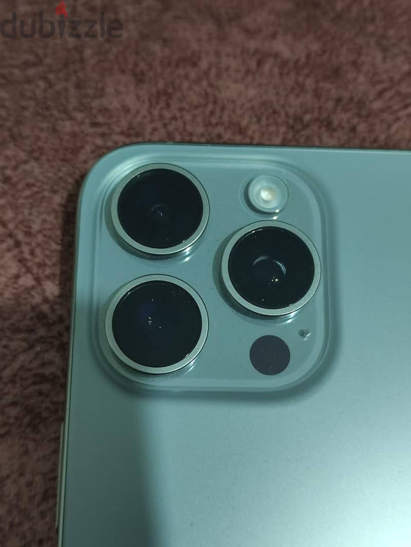 Apple - iPhone 15 Pro Max 4