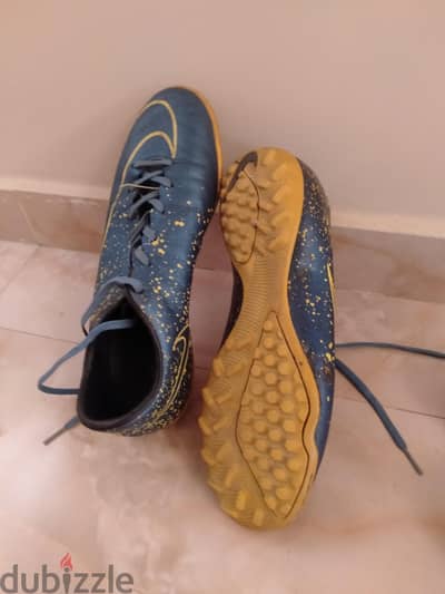 حذاء رياضر مقاس 43