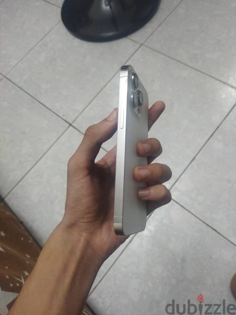 آبل - آيفون 13 برو 4