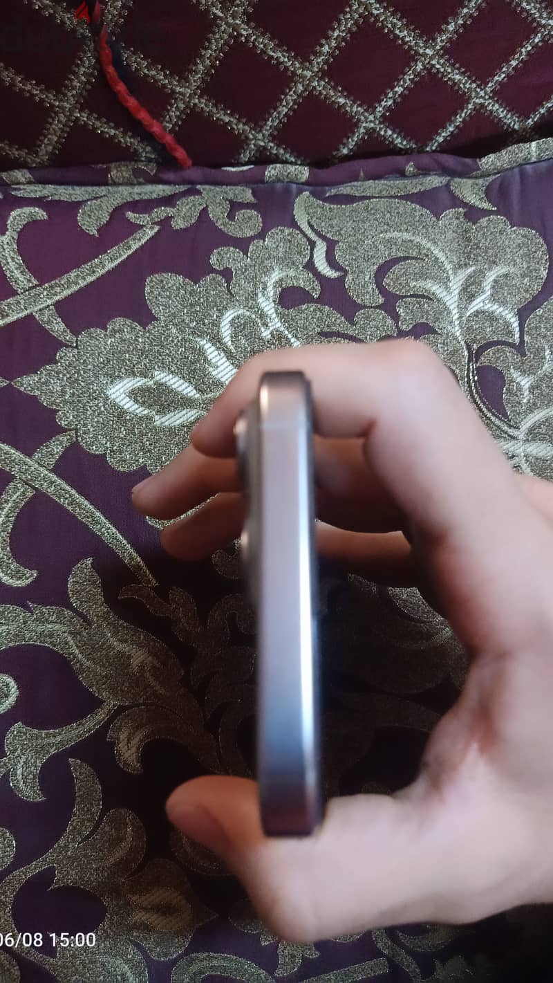 Apple - iPhone 16 Pro Max 4