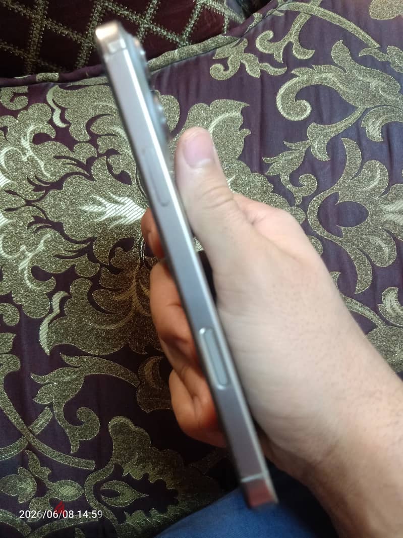 Apple - iPhone 16 Pro Max 11
