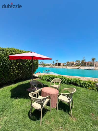 Villa in Marina 5, first row on the rocky lake (Code 10)