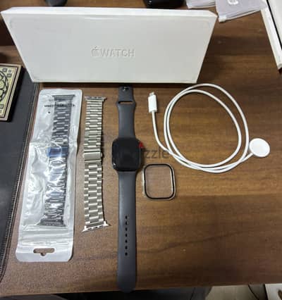 ساعة ‏Apple Watch Series 10 46mm GPS بحالة ممتازة، وبكل مشتملاتها