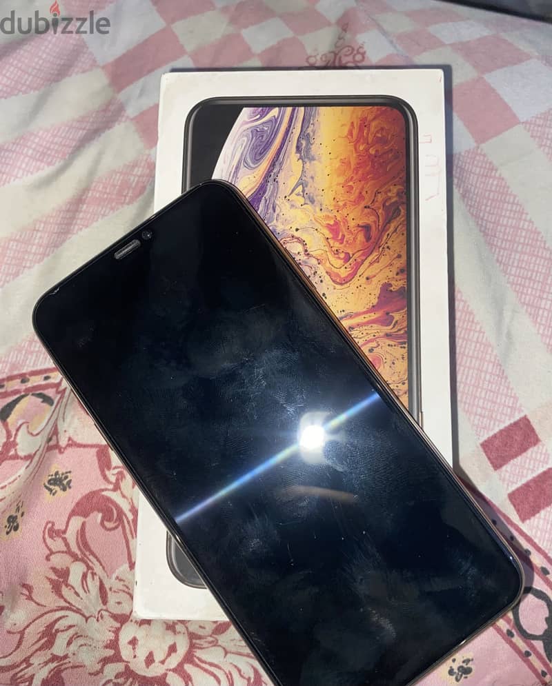 Apple - iPhone XS Max 3