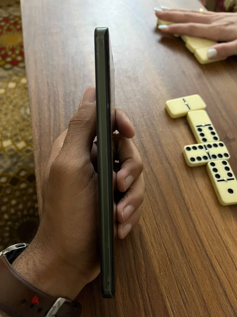 Realme GT 6T 1