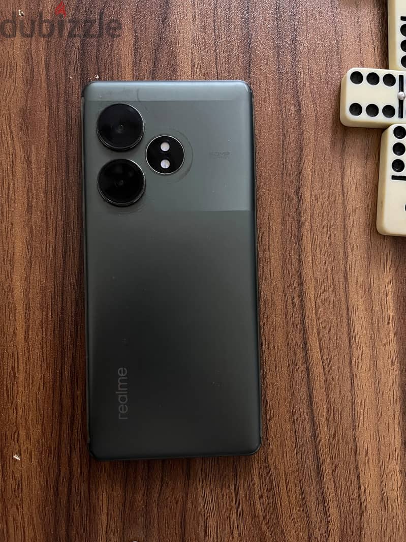 Realme GT 6T 3