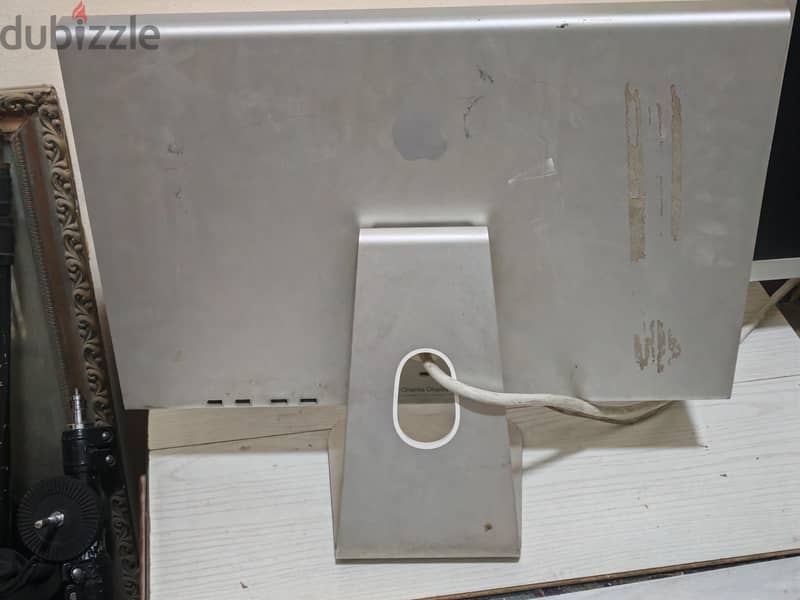Apple Cinema display 20 inch 6