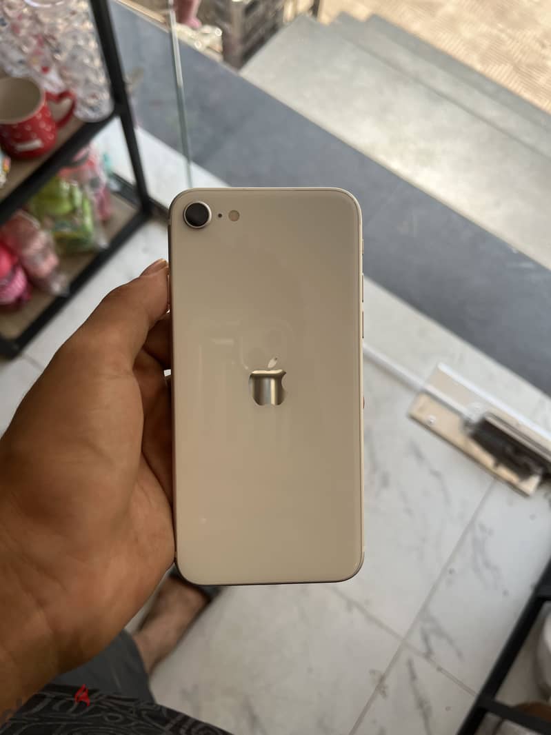 Apple - iPhone SE 3