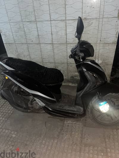 اسكوتر st 200 2019