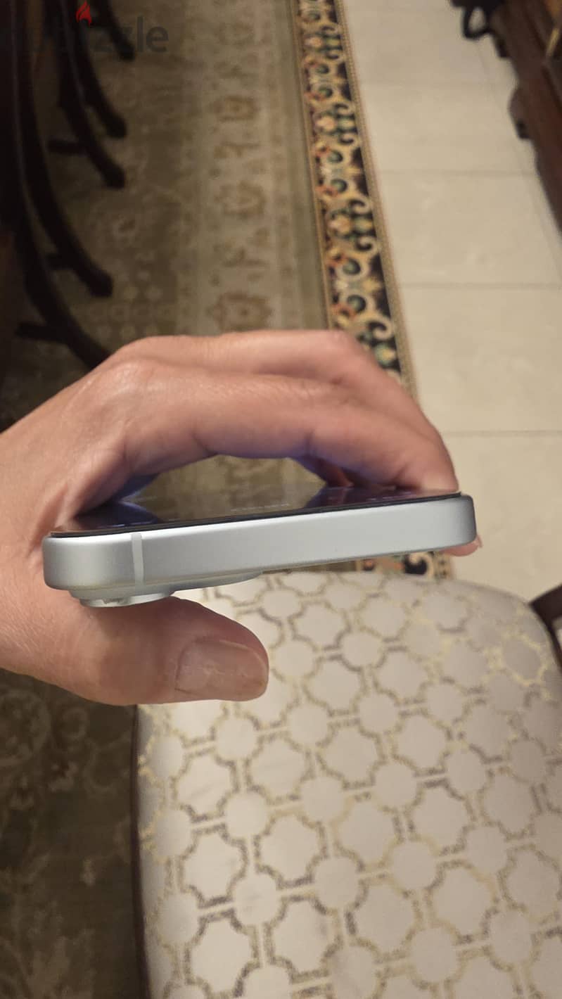Apple - iPhone 15 4