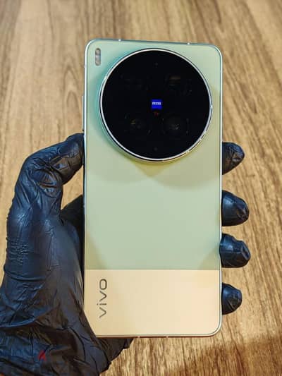 Vivo X300 Ultra