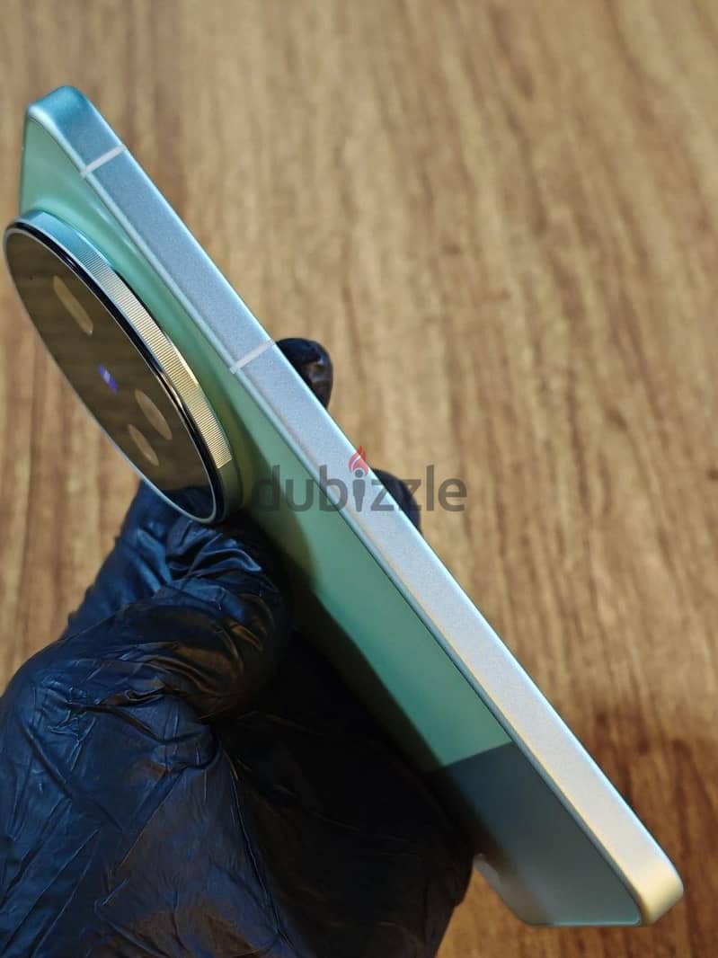 Vivo X300 Ultra 4