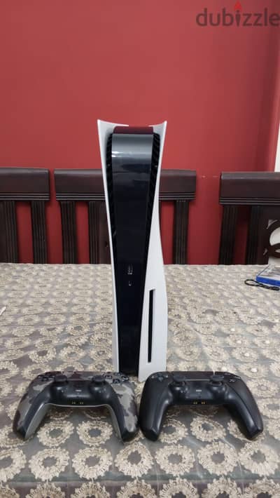 PS5 للبيع اقرء التفاصيل