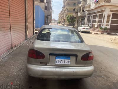دايو لانوس 1999