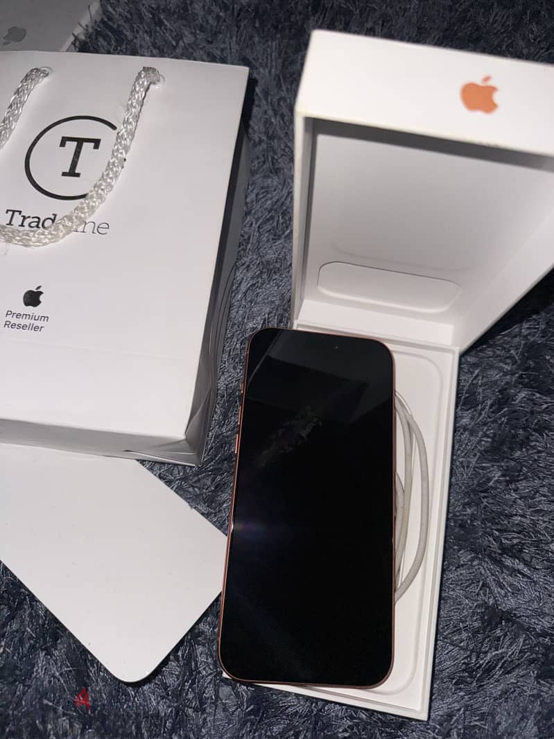 Apple - iPhone 17 Pro Max 3