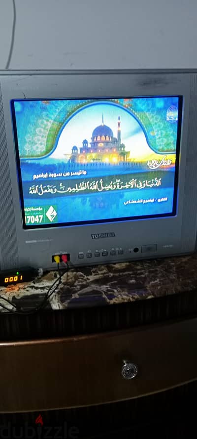 تليفزيون توشيبا 14بوصه شاشه فلات بالريموت وسلك التوصيل