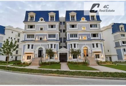 VIILA READY TO MOVE WITH BEST PRICE IN MARKET - VERY PRIME LOCATION -FOR SALE IN MOUNTAIN VIEW HYDE PARK-NEW CAIRO