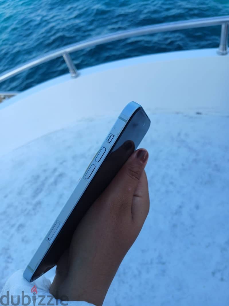iPhone 15 Plus 3