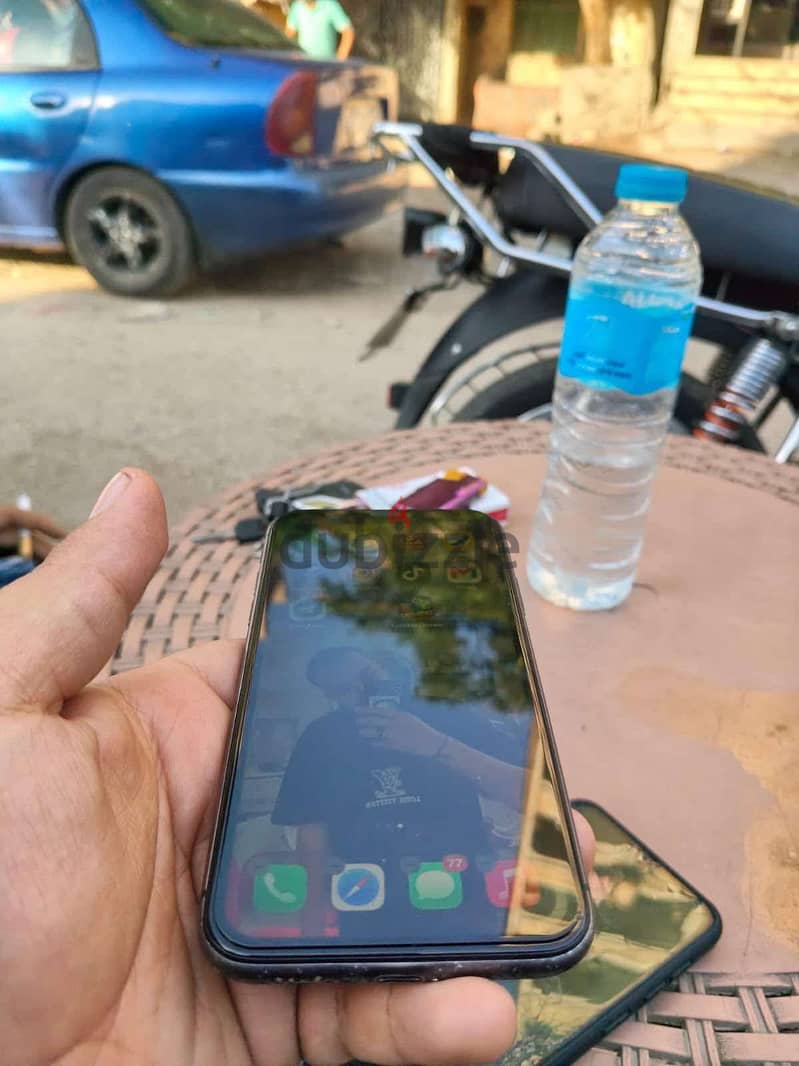 Apple - iPhone 11 4