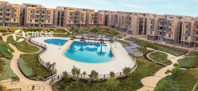 بنتهاوس ٢٠٠م بتراس روف ١٢٠م للبيع في جاليريا مون فالي التجمع الخامس القاهرة الجديدة Galleria Moon Valley New Cairo