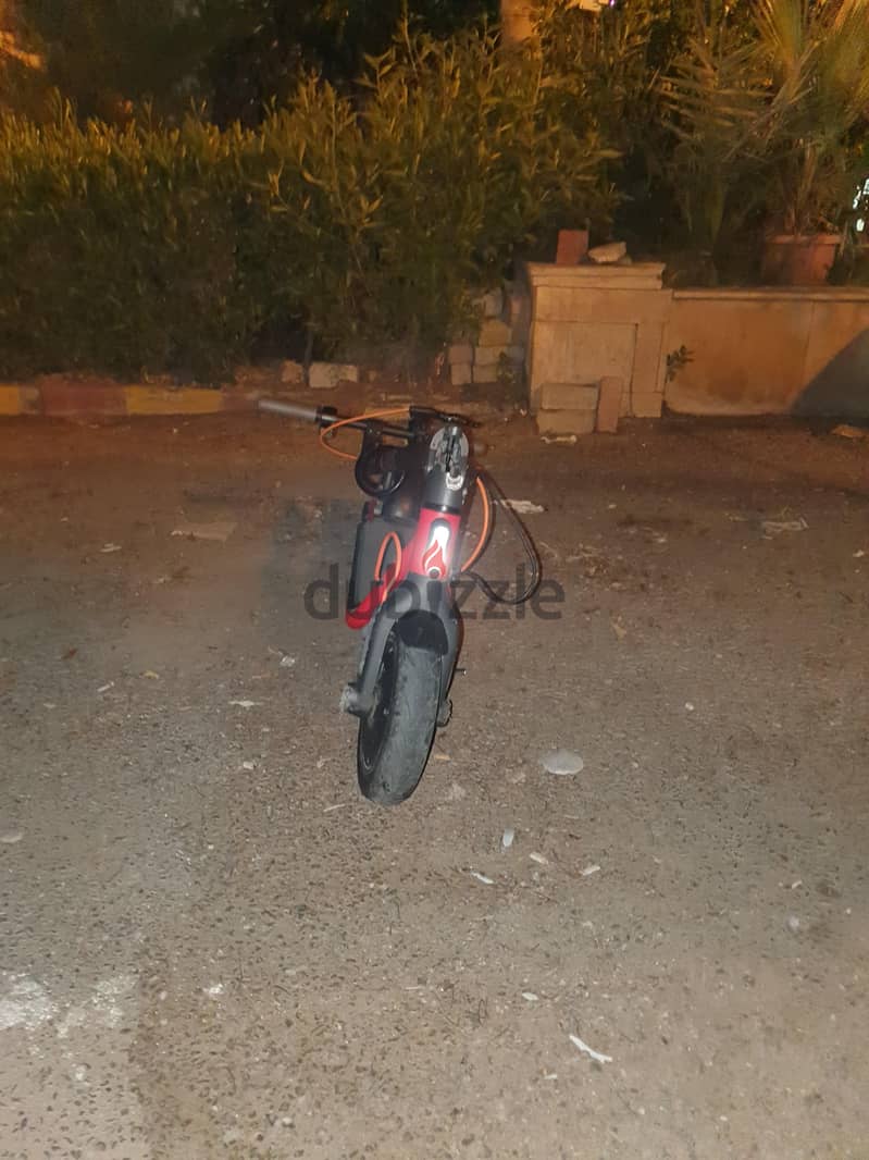electric scooter 10
