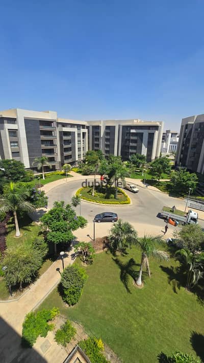 Legal apartment for rent in Privado, Group 94, 84 sqm, prime location close to all services.