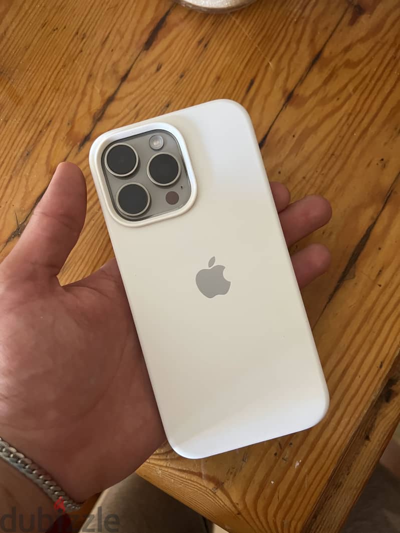 Apple - iPhone 15 Pro Max 8