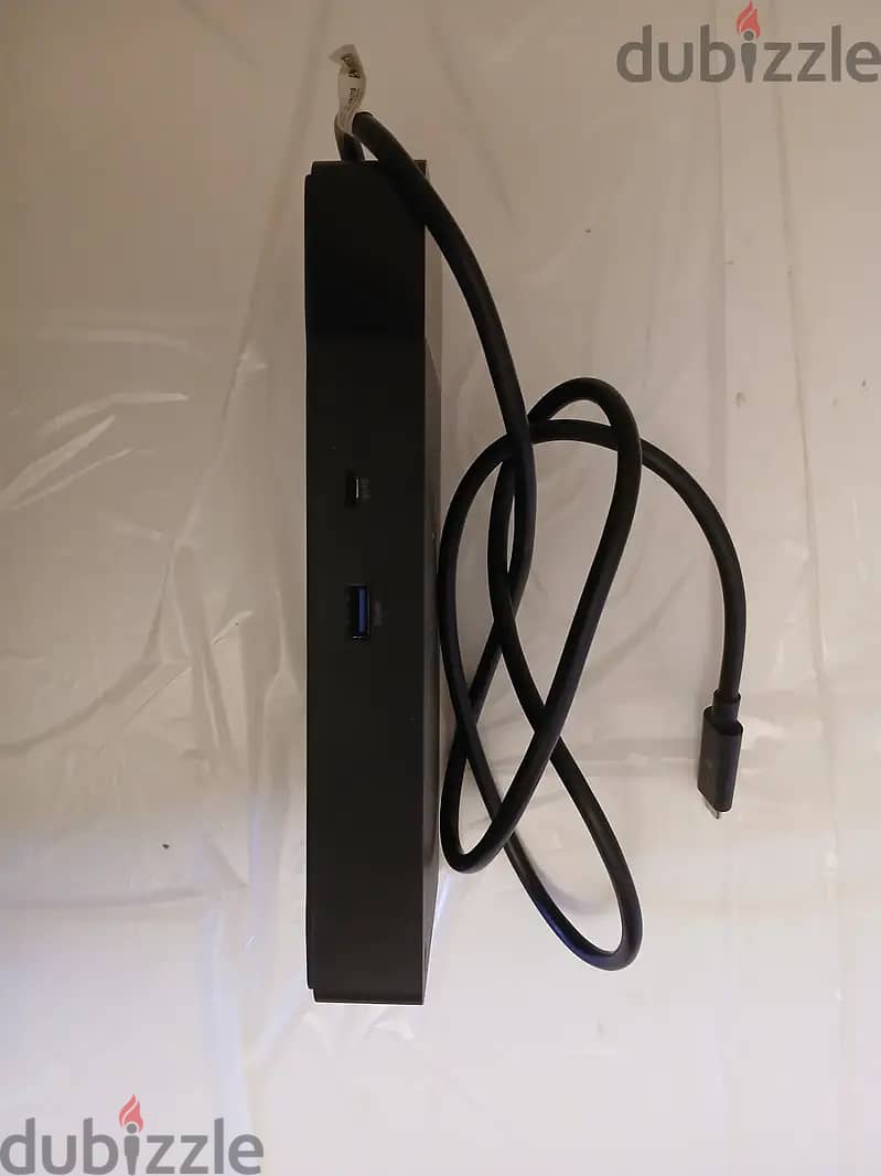 Dell W19S Docking Station 1