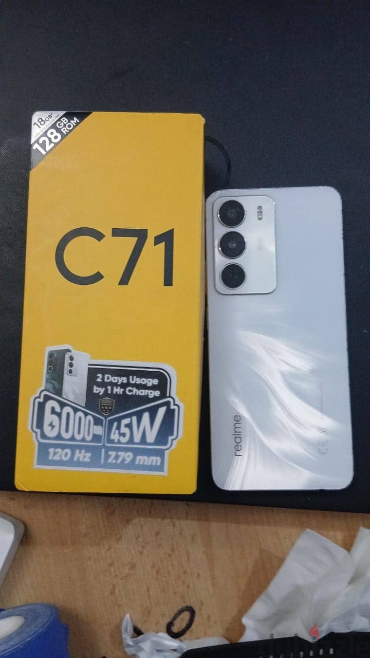 Realme C71 1