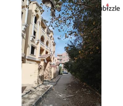Apartment for Sale – 186 sqm, Resale, Immediate Delivery, Prime Location, Directly from the Original Owner in Royal Gardens, Sheikh Zayed.
