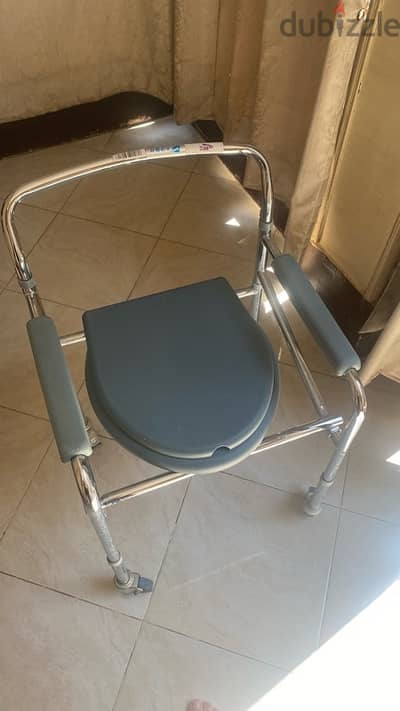 قاعدة حمام متحركة