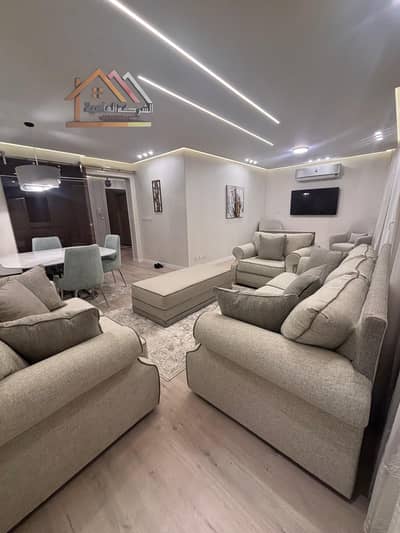 Apartment for sale in Madinaty, area 160m² in phase B10 with a wide garden view