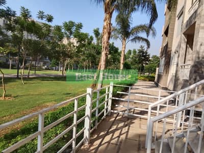 Apartment B12 for sale, 200 sq m with a 60 sq m garden, at a very special price.