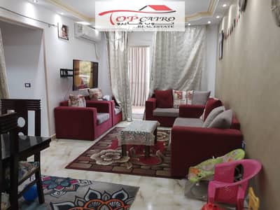 شقة مميزه للبيع في مدينتى b7 96 متر