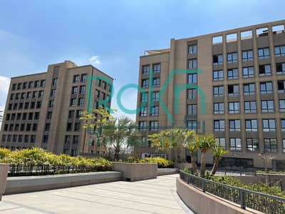 Fully finished café/restaurant for rent in Arkan Plaza – prime location
