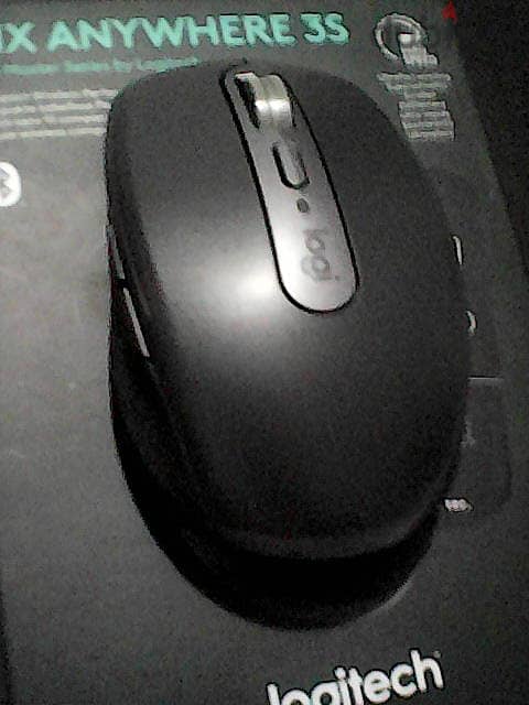 Asus ZenBook UM5606 + Logitech Mouse MX Anywhere 3S 7