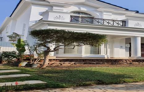 Standalone Villa for Sale in Mountain View 1 Compound, New Cairo – Super Lux Finishing & Fully Furnished