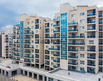 For a quick sale at the old price, a fully finished, ready-to-move-in apartment in Downtown Alamein, opposite the Alamein Towers, with a sea view. Rea